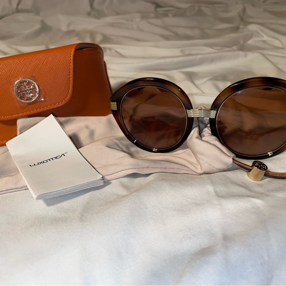 Tory Burch TY9060U 183113 54mm Women's Sunglasses Dark Tortoise/Dark Brown